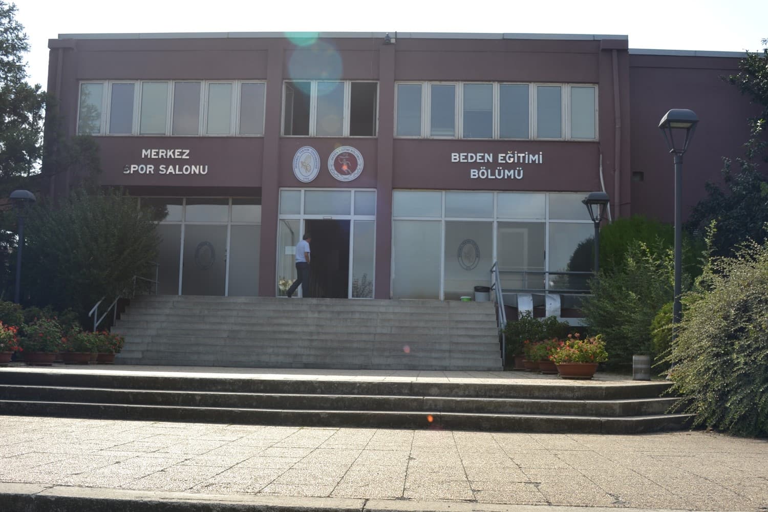 Merkez Spor Salonu ve Sağlıklı Yaşam Merkezi pandemi önlemleriyle açılıyor