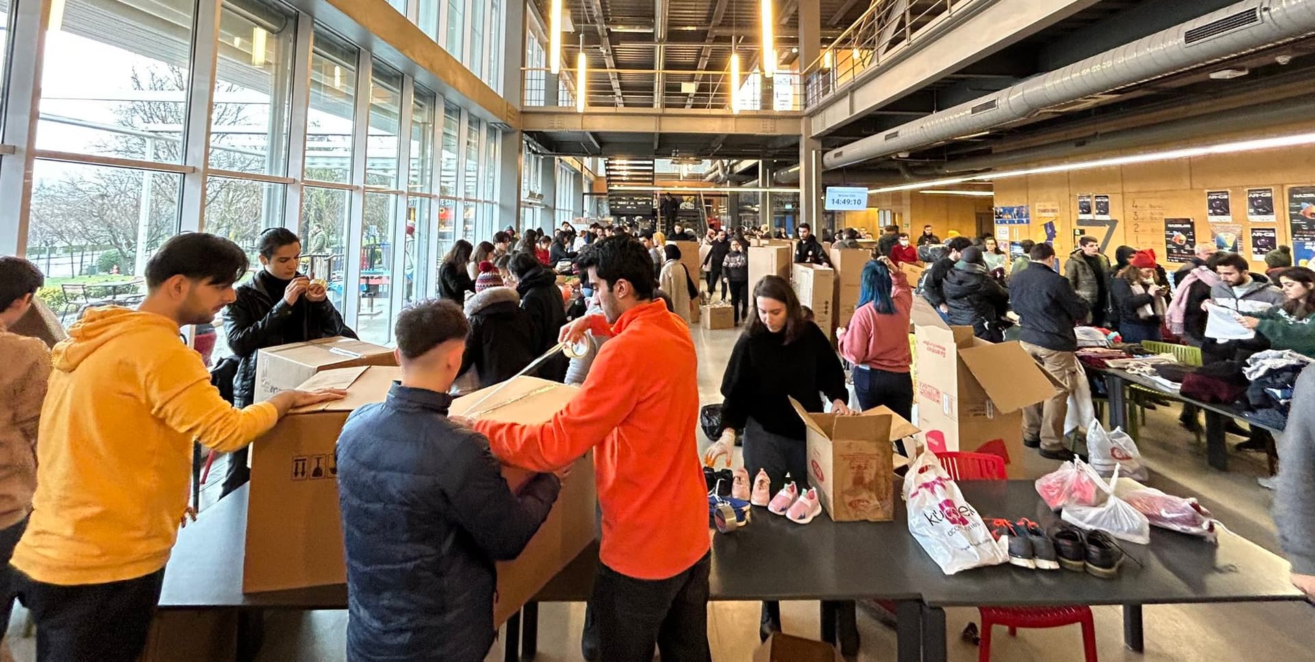 İTÜ’lüler deprem bölgelerine yardım için seferber oldu