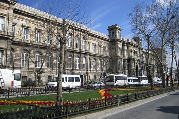 İTÜ'den kulüplerle dalga geçercesine bildiri