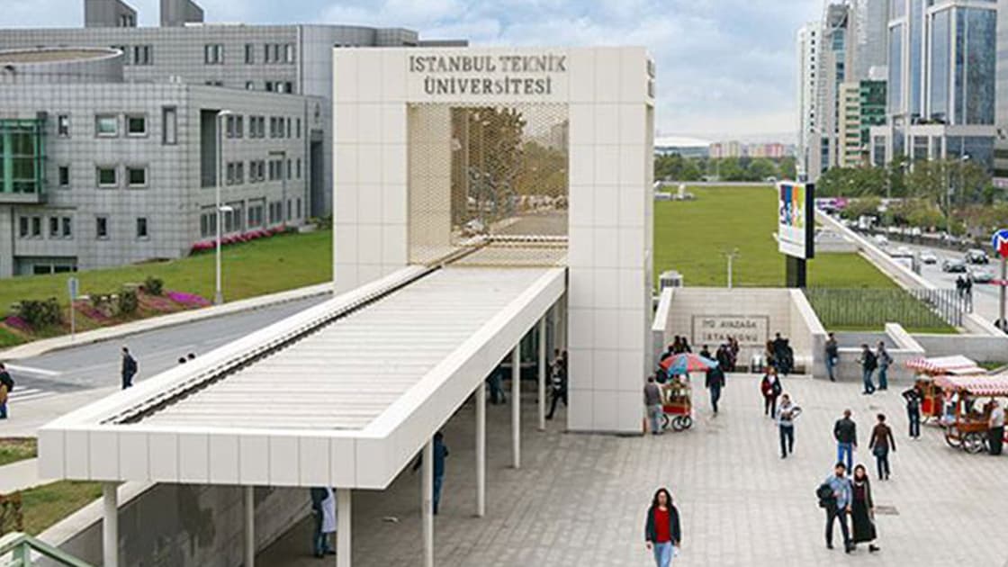 Yeni rektör yardımcıları ve genel sekreter görevlerine başladı