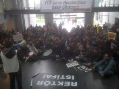 İTÜ'de asistanlar rektörlük binasını işgal etti