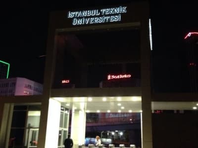 Metro Giriş Kapısı Açıldı