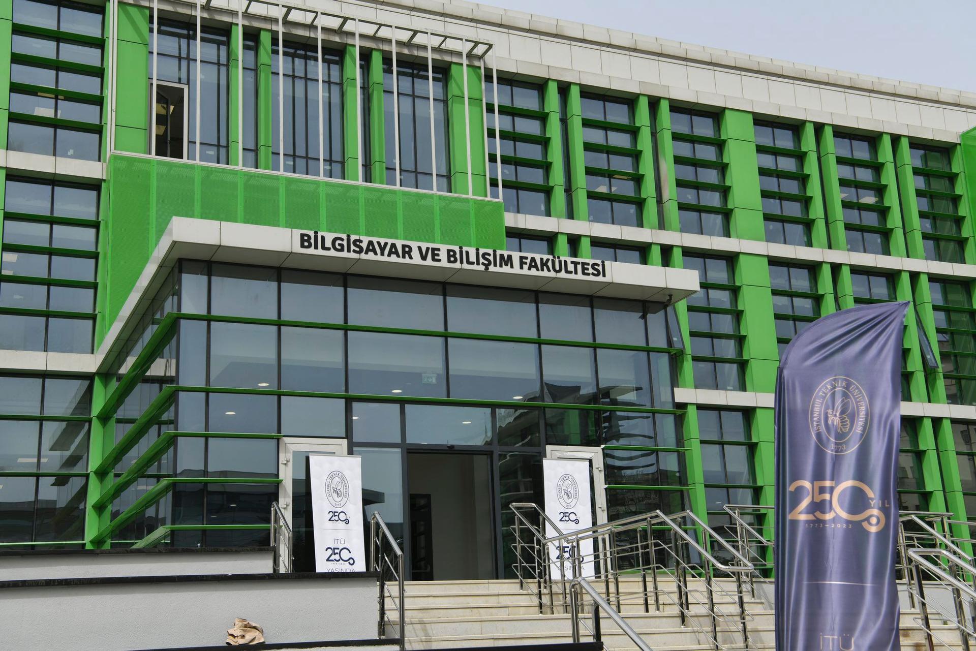 İTÜ Bilgisayar ve Bilişim Fakültesi yeni binasına taşındı