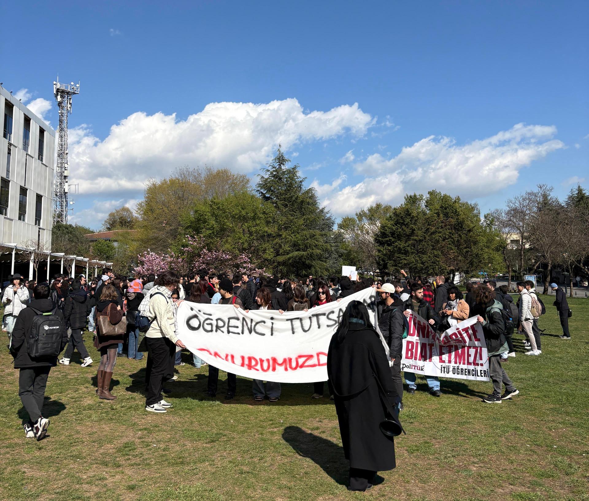 İTÜ’de öğrencilerden yürüyüş ve basın açıklamaları