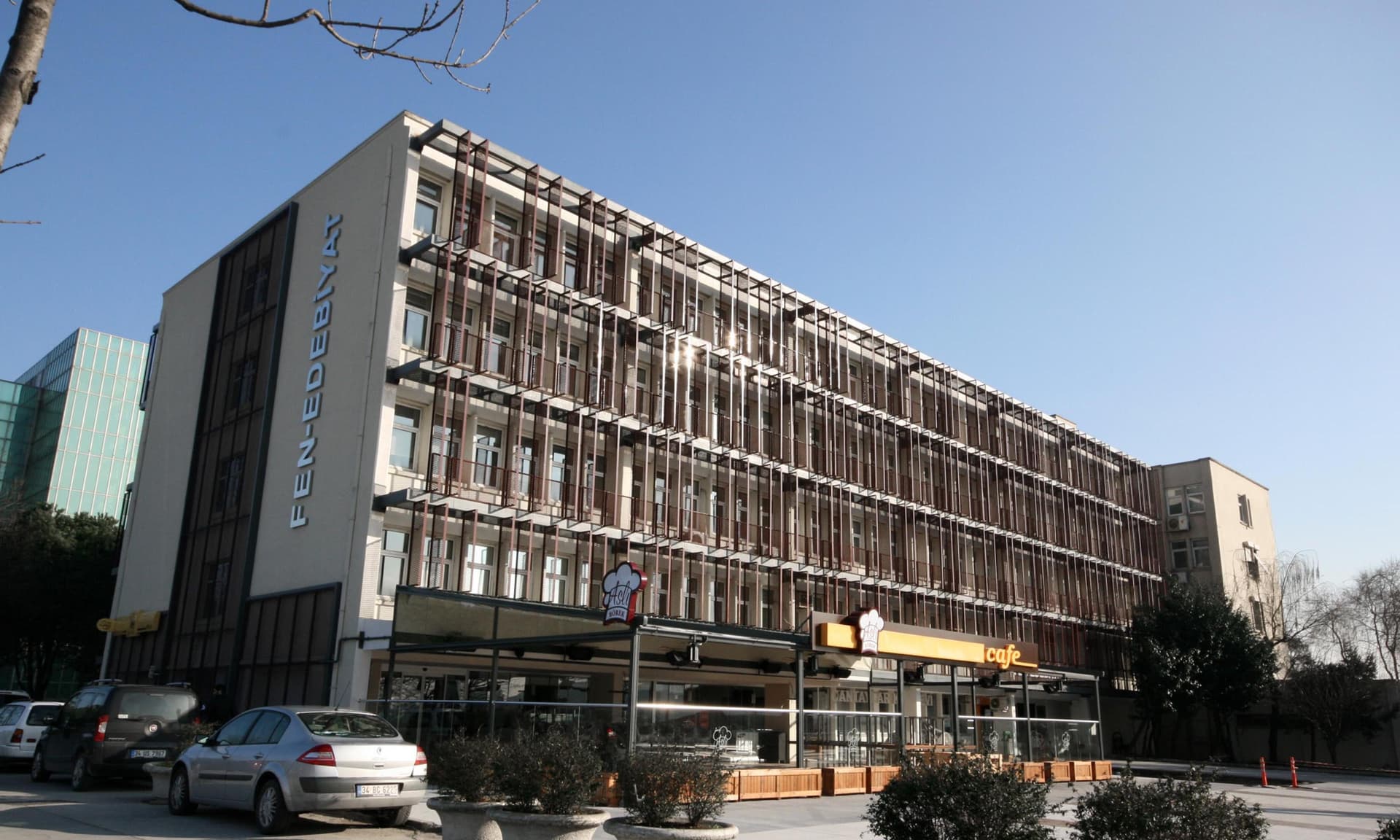 Fakülteler kaderine terk ediliyor